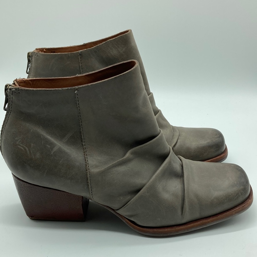 Kork-Ease Women's Gray Kissel Ankle Leather Boots size 8.5